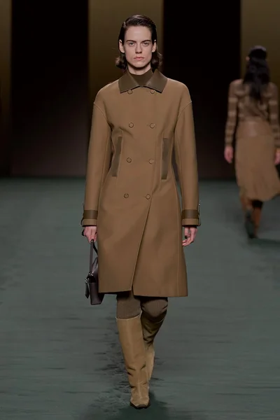Look 42